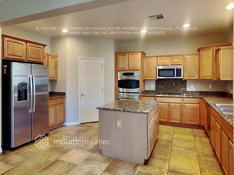Building Photo - 2584 Calanques Terrace