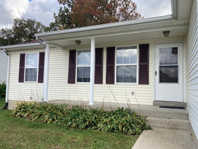 Building Photo - 145 Susan Ct