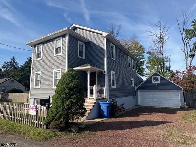 Primary Photo - 428 Highland Ave
