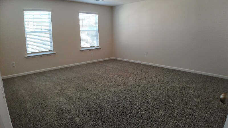 Building Photo - 1030 Roleson Wy