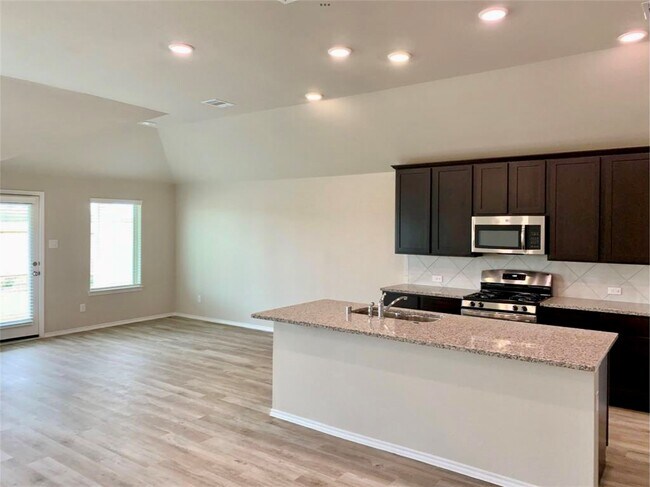 Building Photo - 2203 Levant Ln