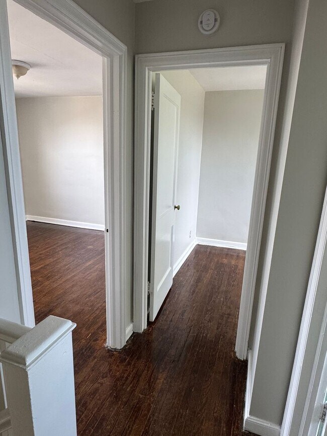 Building Photo - 2-Bedroom Home with Spacious Yard in Junia...
