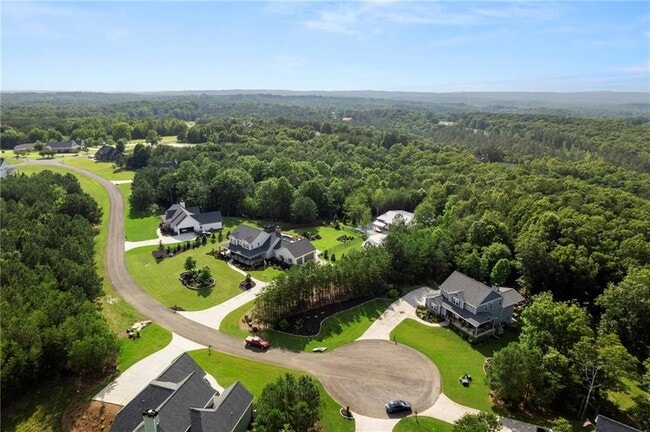 Building Photo - 175 STONELEDGE TRCE N