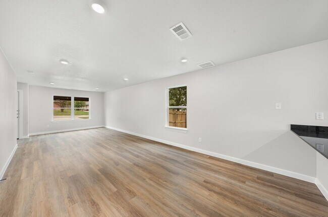 Building Photo - 1407 Martin Luther King Jr Dr