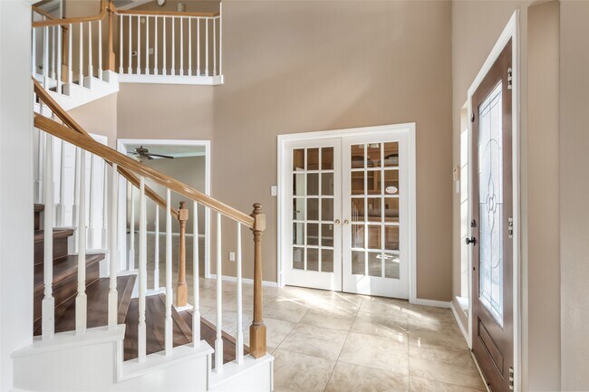 Building Photo - 16222 Rutley Cir