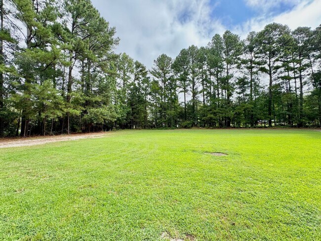 Building Photo - Life Just Got Better.-Short Term Rental