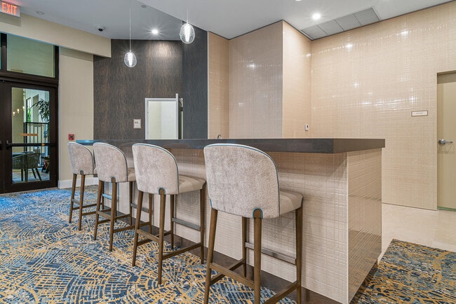 Building Photo - 701 S Olive Ave