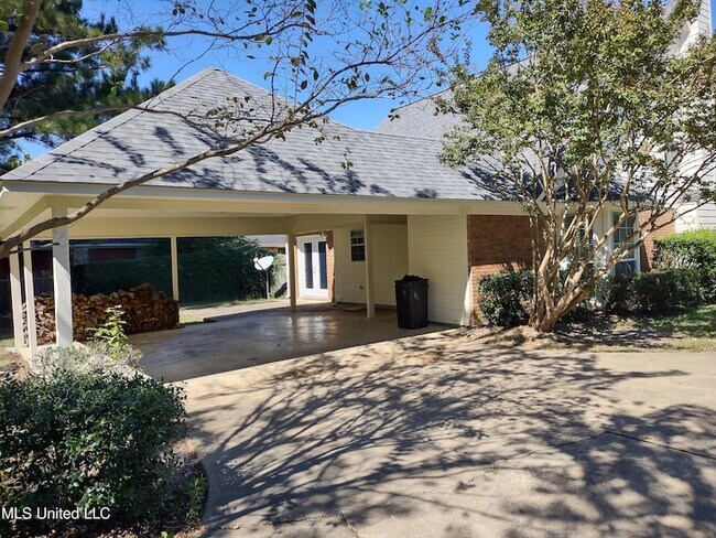 Building Photo - 336 Pebble Creek Dr