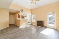 Building Photo - 2011 Spenwick Dr