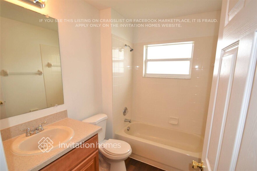 Building Photo - 2413 Ruddenstone Way