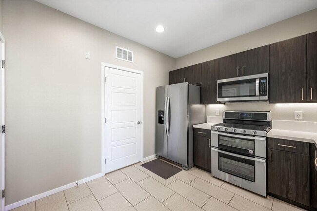 Building Photo - Affinity Rental