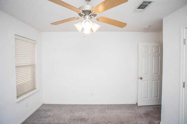 Building Photo - 3114 111th St