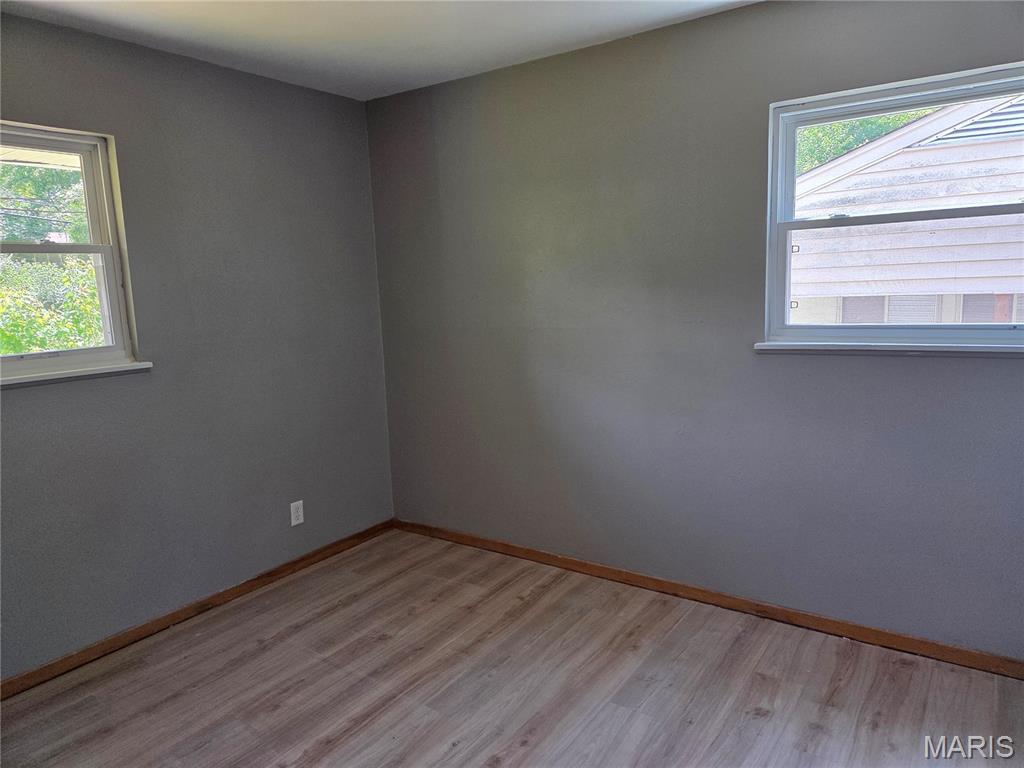 Building Photo - 10458 Spring Garden Dr
