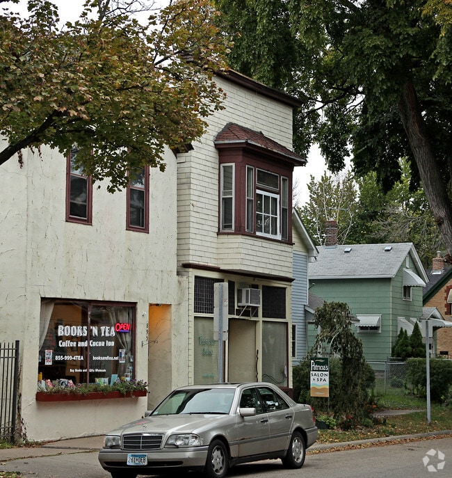 Building Photo - 893-895 Randolph Ave