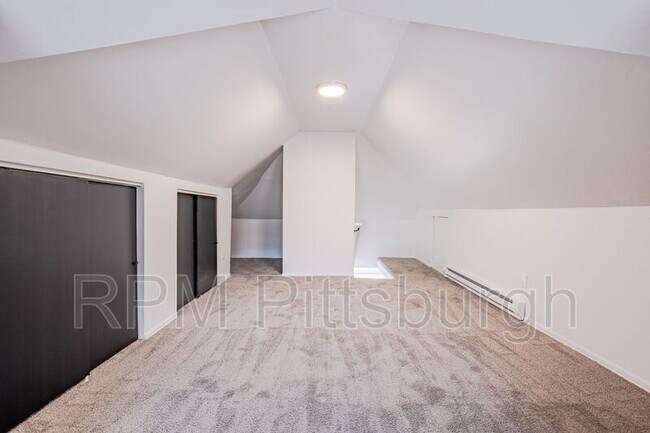 Building Photo - 1228 Washington Pike