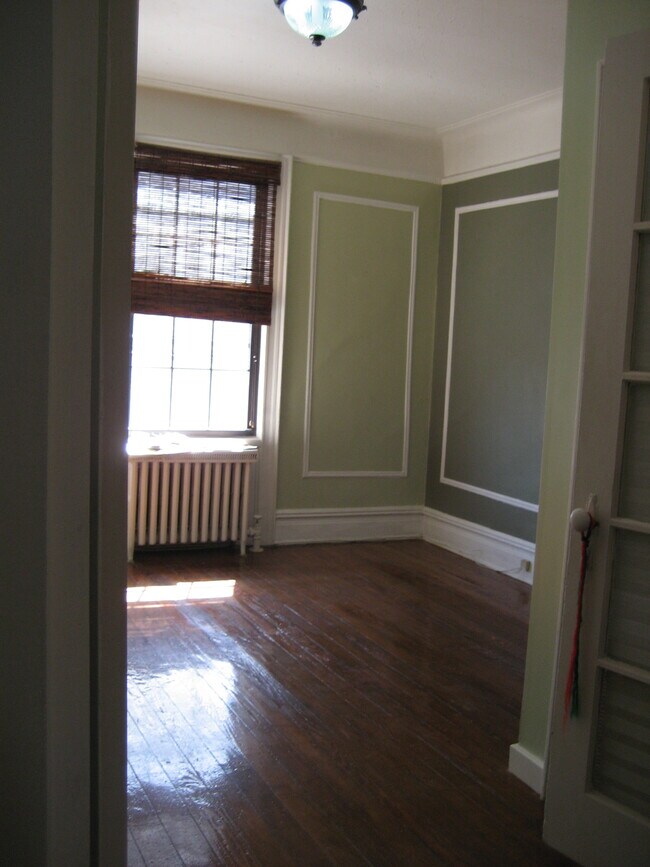 Front bedroom - 2234 41st St