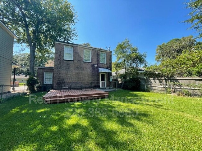 Building Photo - 755 Arlington Ave