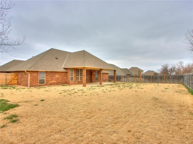 Building Photo - 4908 Arbuckle Dr