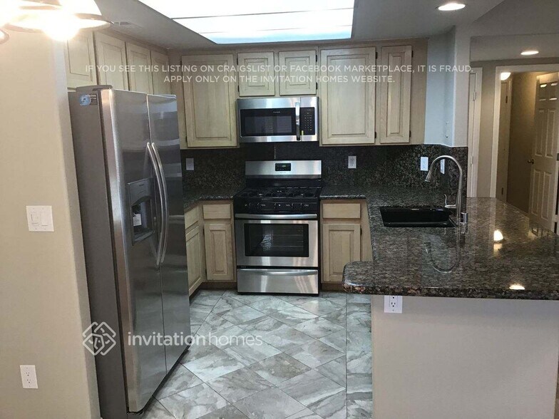Building Photo - 198 Kachina Dr