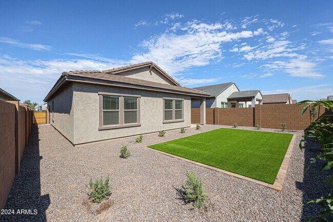 Building Photo - 7811 N 79th Dr