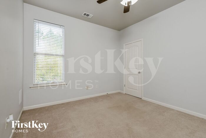 Building Photo - 235 Sterling Pl