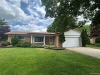 Building Photo - 129 Pleasant Lake Dr