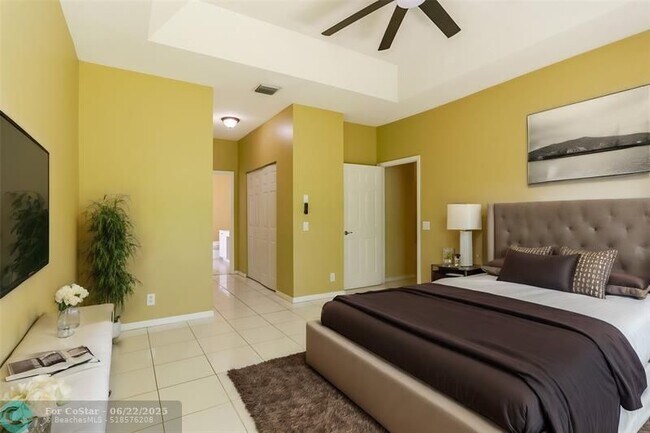 Building Photo - 6455 NW 78th Dr