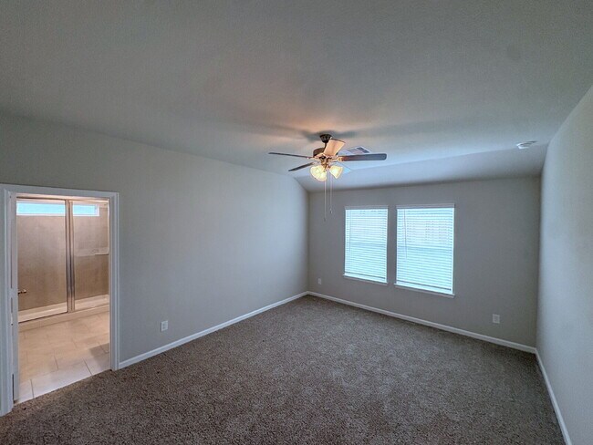 Building Photo - 10620 Knox Lndg Dr