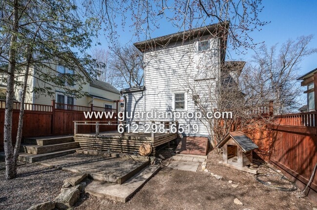 Building Photo - House Near Downtown Stillwater Available Now, Hardwood Floors, Updated Kitchen, Fenced Yard