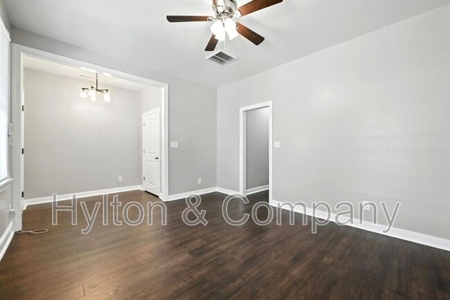 Building Photo - 1718 N 21st St