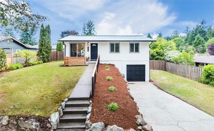 Primary Photo - 2323 Oak Dr