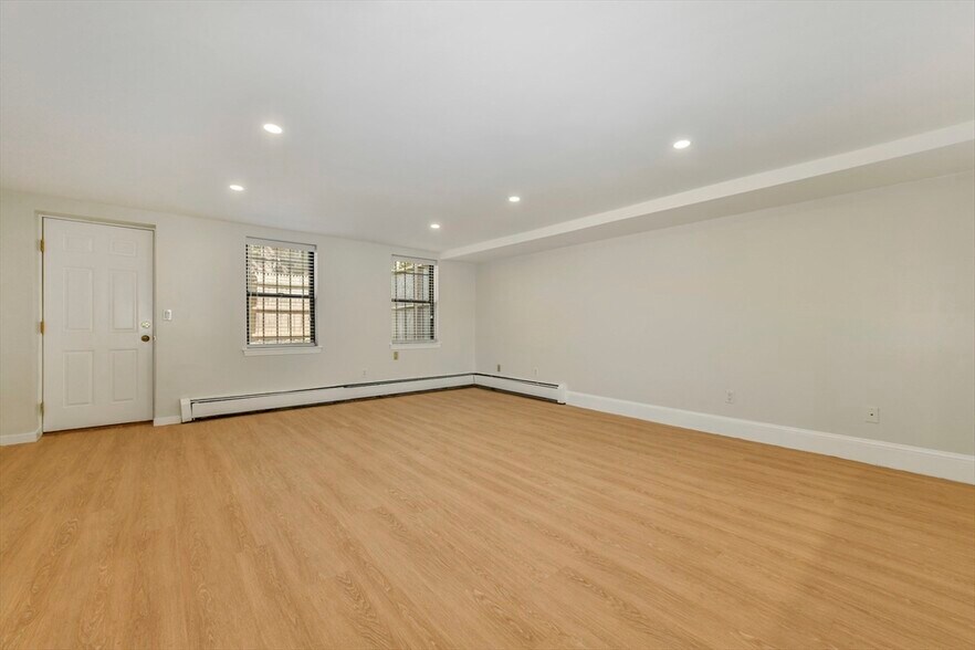 Building Photo - 97 Appleton St