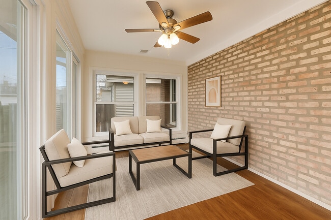 Building Photo - 4900 Ridgewood Ave