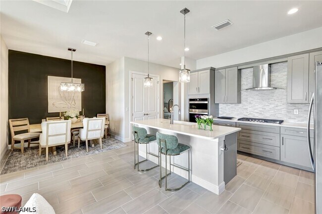 Building Photo - 9209 Cayman Dr