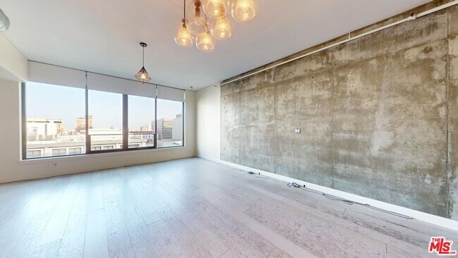 Building Photo - 1111 S Grand Ave