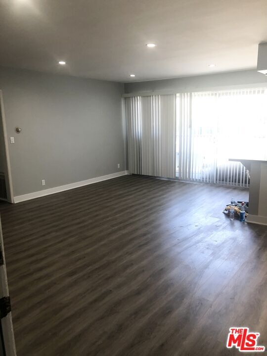 Building Photo - 8635 Cashio St