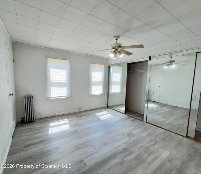 Building Photo - 512 Emmett St