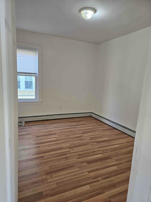 Building Photo - 80 Potters Ave