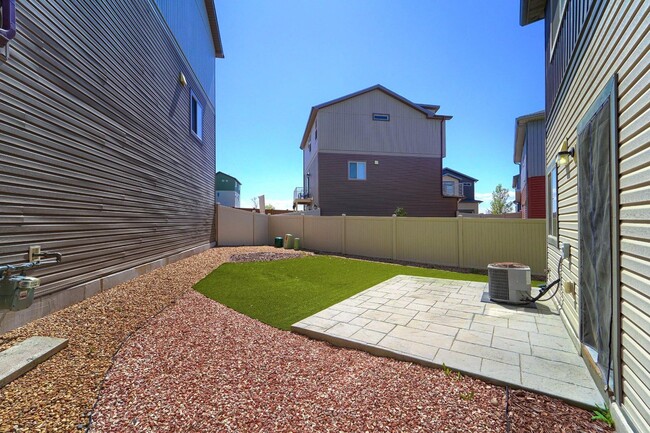 Building Photo - 3 Bedroom single family home in Denver