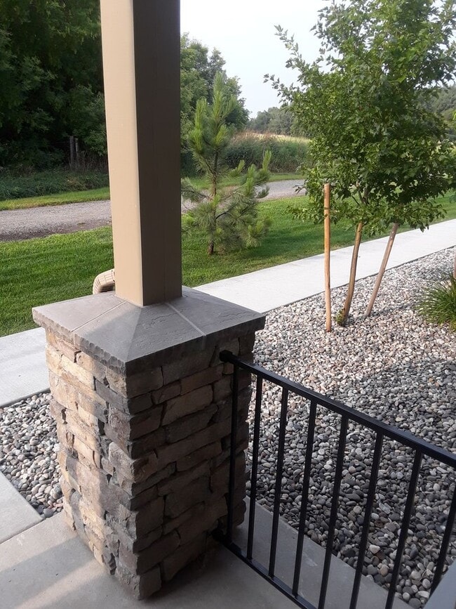 Building Photo - 2928 Warbler Way