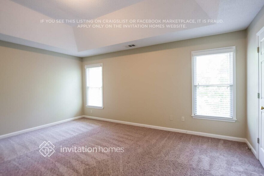 Building Photo - 361 Hunters Creek