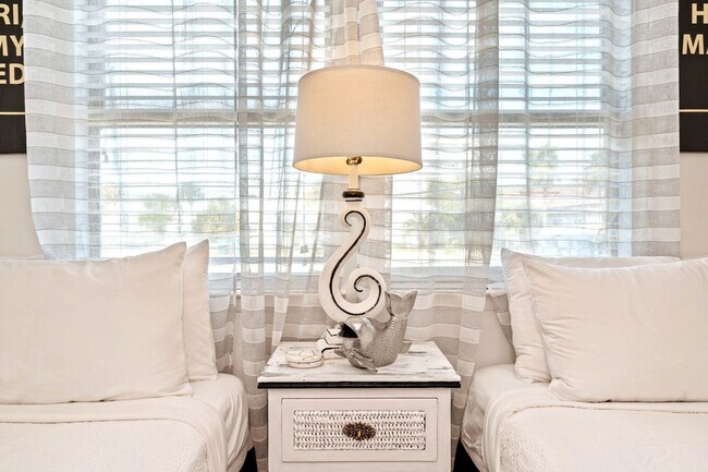 Building Photo - 149 Durango Rd