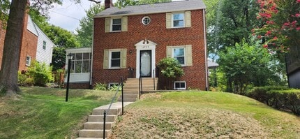 Building Photo - 6213 Forest Rd