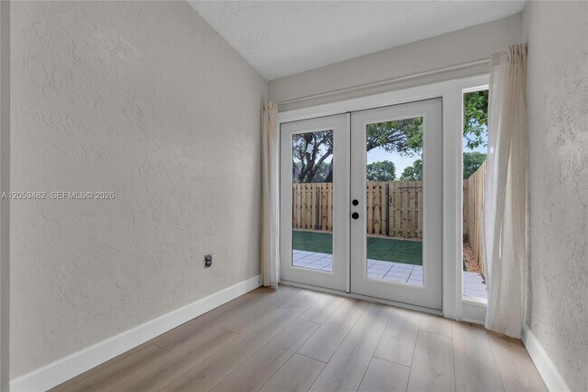 Building Photo - 11061 NW 38th Pl