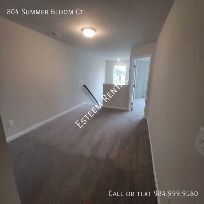 Building Photo - 804 Summer Bloom Ct