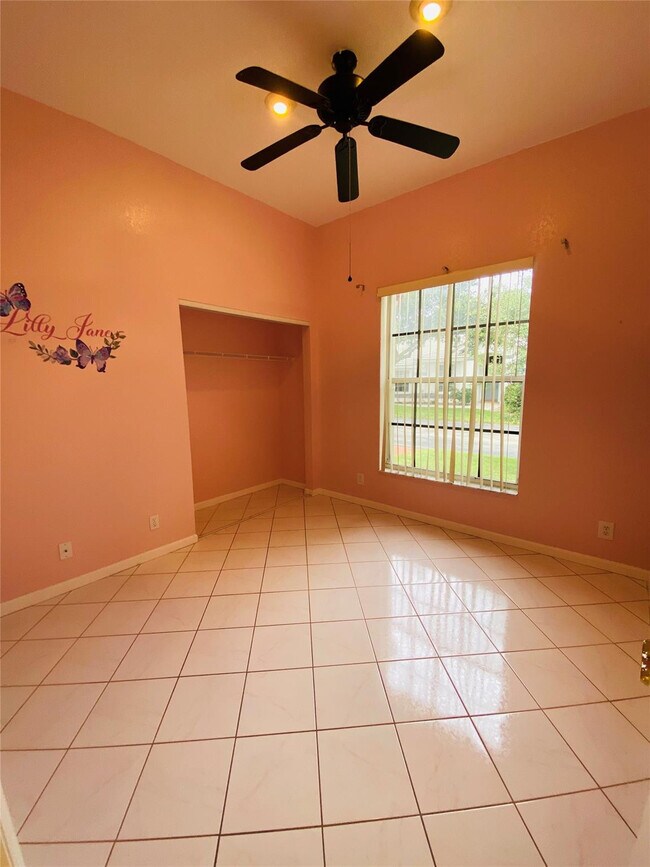 Building Photo - 3595 Sahara Springs Blvd