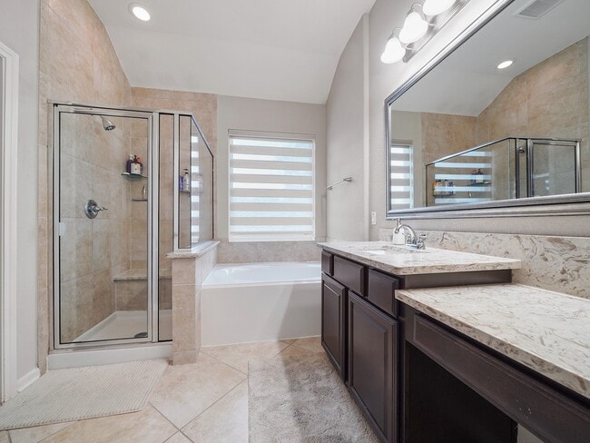 Building Photo - 18434 Jasmine Garden Pl