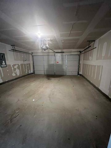 Building Photo - 1201 Falcon Hts Dr