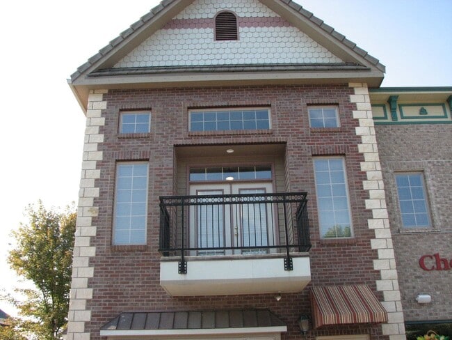 Building Photo - 1BR/1BA, Cherry Hill, Upscale Loft with Balcony!