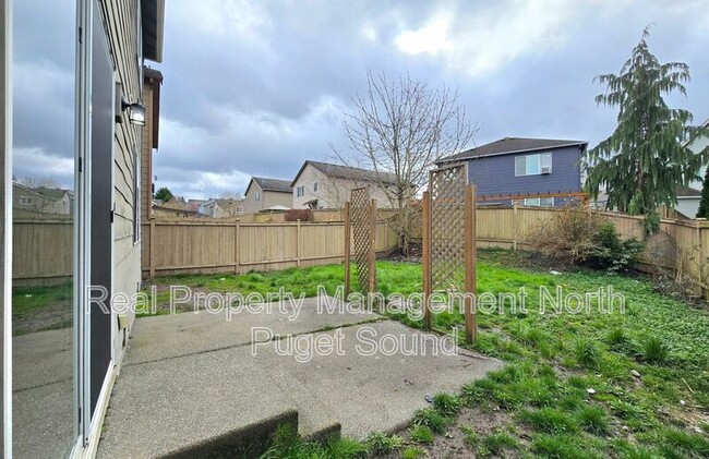 Building Photo - 7620 13th St SE